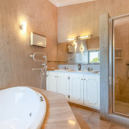 Holiday home Typical 5bdr House With Pool & Bbq By Lovelystay Praia Da Luz