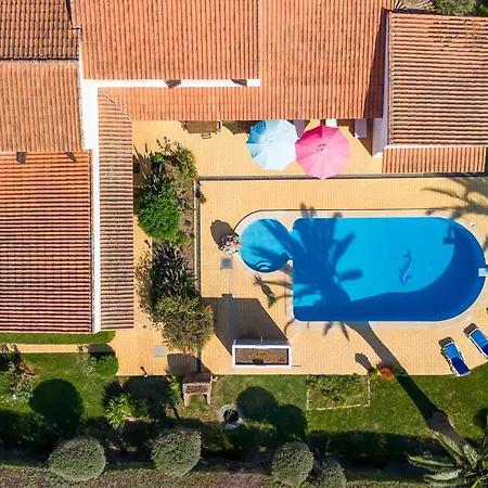 Typical 5bdr House With Pool & Bbq By Lovelystay Luz